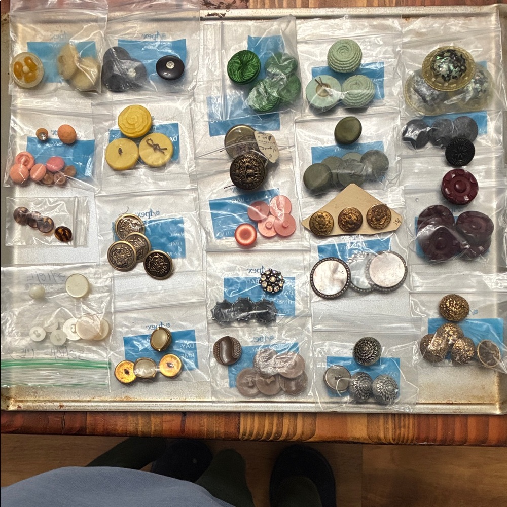 Assorted Vintage Buttons Lot - Multi-Color Mixed Set
